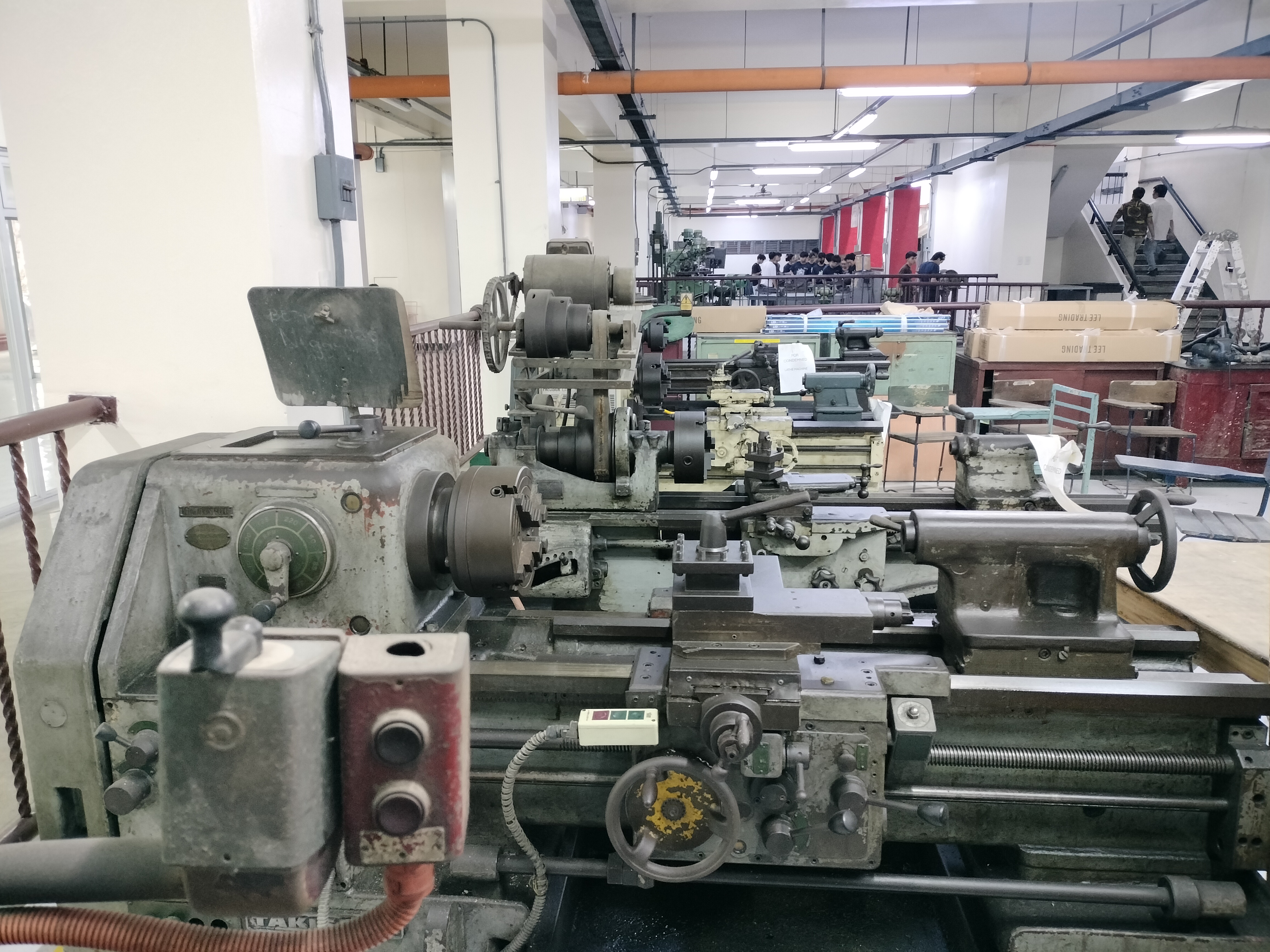 Step in to the future of education with our facilities at the CIT building. Experience our laboratories and equipment through an immersive virtual tour.